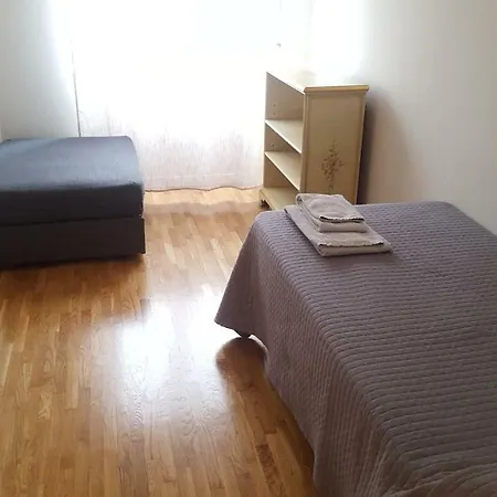 True Center Apartment